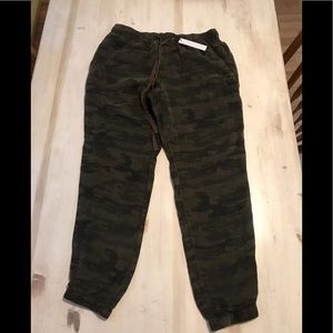 Sanctuary camo joggers NWT
